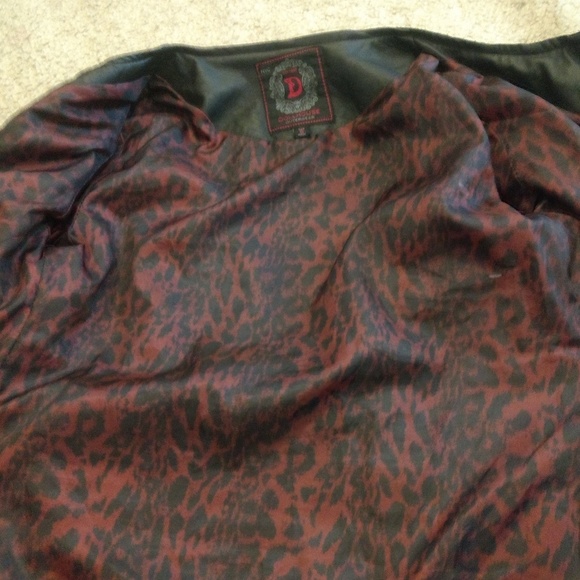 Leather jacket - Picture 3 of 4